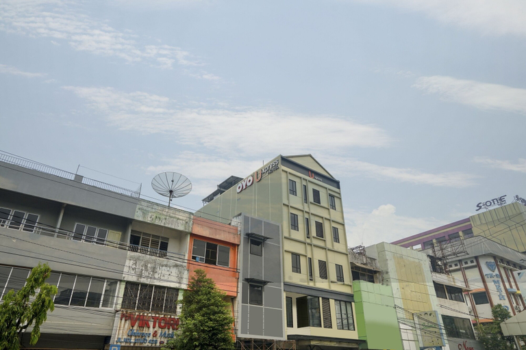 Exterior & Views 2, OYO 1574 U xpress Hotel, Palembang