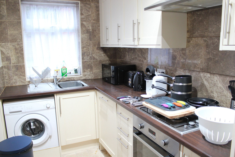 Others 5, Southfield House, Sandwell