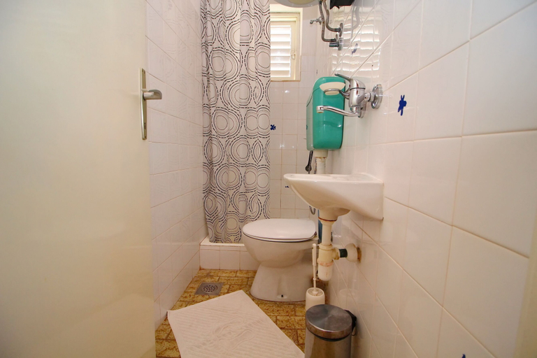Bathroom 3, Apartment Domestic, Orebić