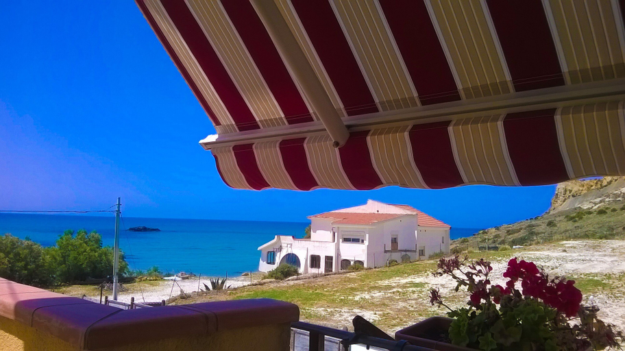 Exterior & Views 2, Apartment - Sleeps 5, Free Parking & Pet Friendl, Agrigento