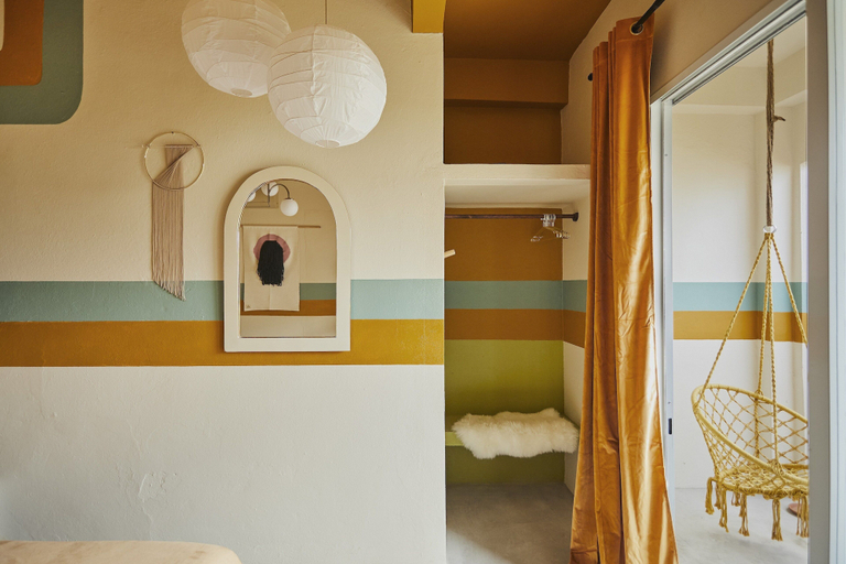 Others 5, MOOD HAUS by DW - 70's Retro Stays