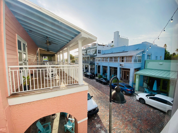Exterior & Views 2, La Tortuga Historic Downtown Pass A Grille, Pinellas