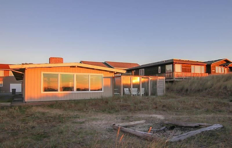Exterior & Views 2, On the Sand (MCA 198), Tillamook