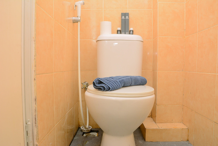 Bedroom 2, Comfort 1BR with Study Room Menteng Square Apartment, East Jakarta