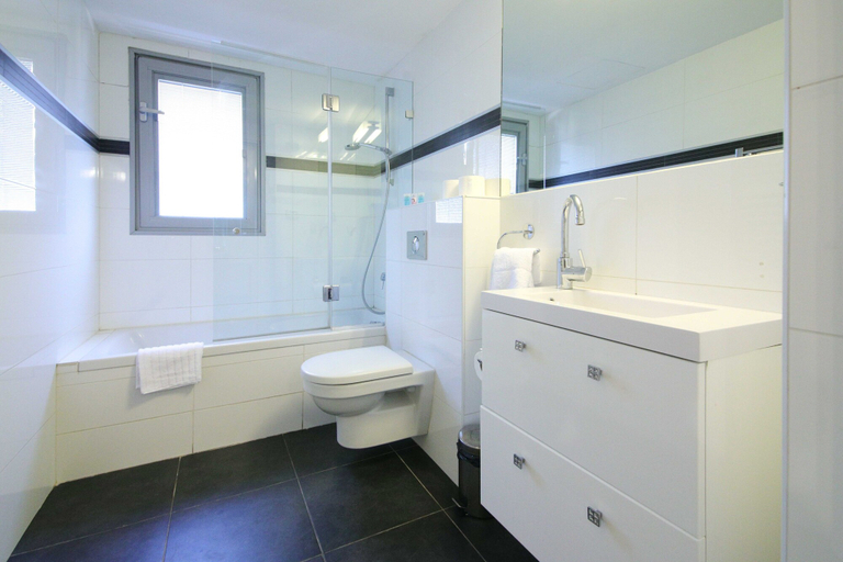 Bathroom 5, 107 - King David Residence - Jerusalem-Rent, Jerusalem