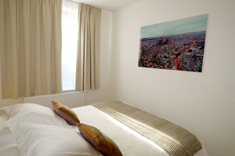 Bedroom 4, Suites 124, Bruxelles