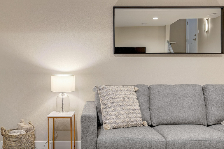 Others 5, New Stunning Modern Gem in Unbeatable Location, Denver