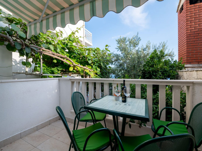 Terrace/patio 2, Apartments Villa Dom, Herzegovina-Neretva
