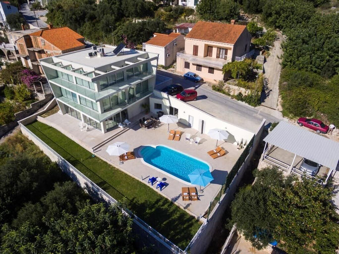 Exterior & Views 2, Villa Dupcic, Pojezerje