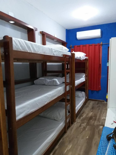 Bedroom 5, Pe Na Areia Beach Hostel, Araruama