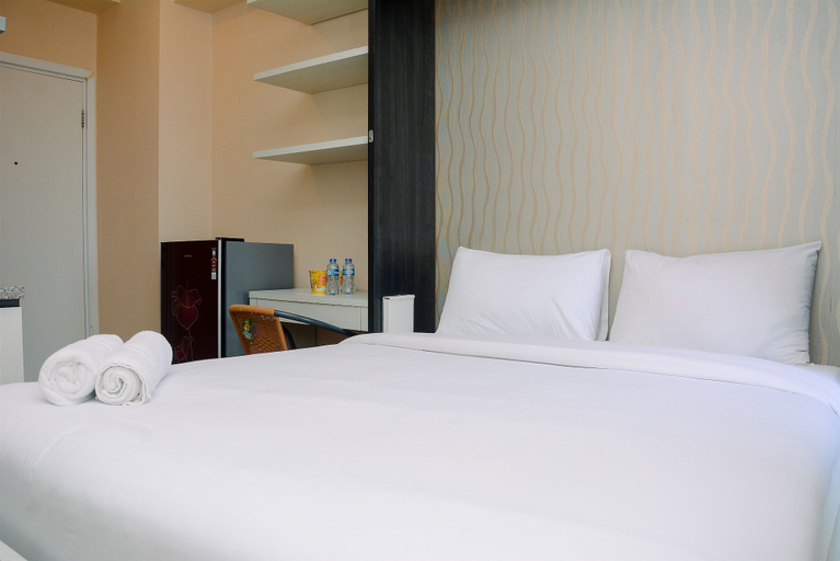 Bedroom 2, Comfy Studio Green Pramuka Apartment with City View By Travelio, Jakarta Pusat