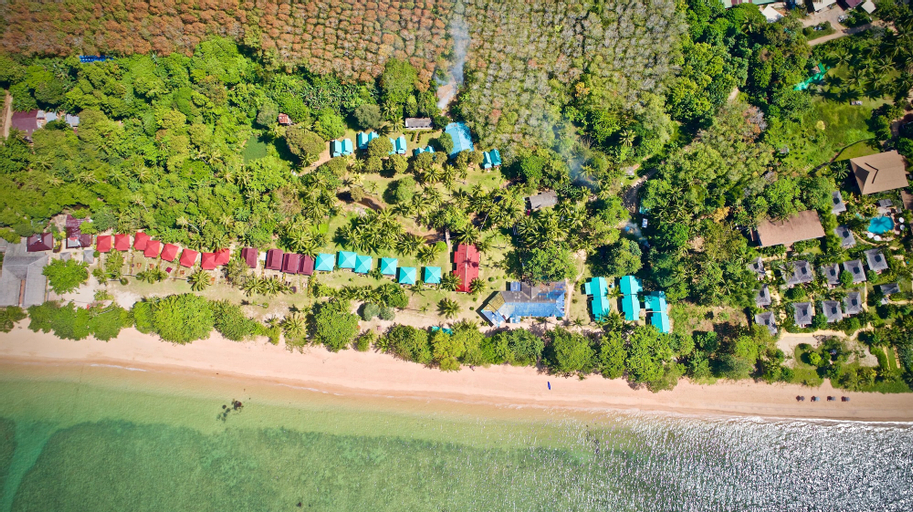 Exterior & Views 2, Libong Beach Resort, Kantrang