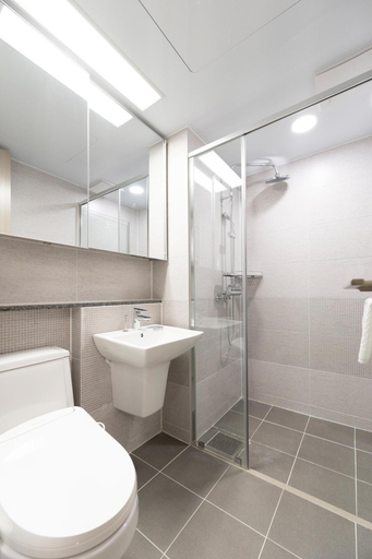 Bathroom 3, Donghae Oceancity Residence Hotel, Donghae