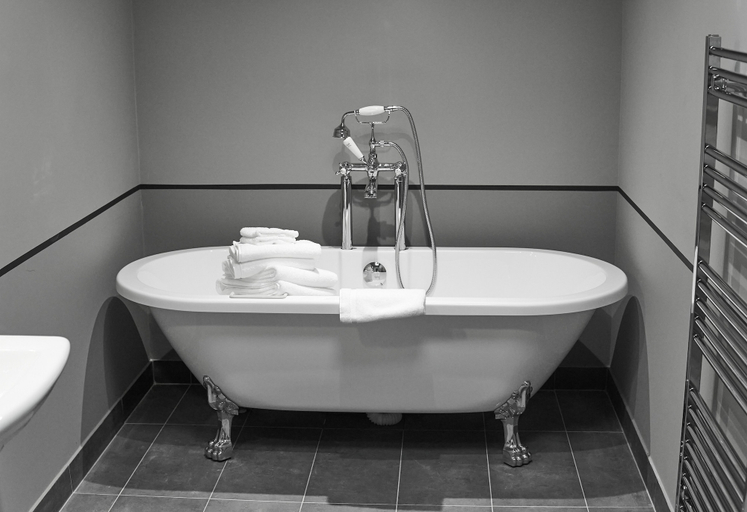 Bathroom 5, Le Fruit Défendu, Hauts-de-Seine