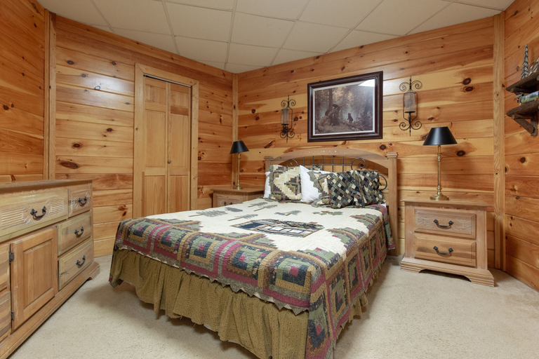 Bedroom 3, Mountain High View, Sevier