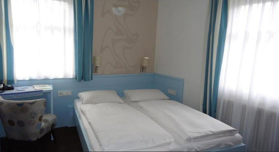 Bedroom 4, Hotel Koenigsaecker, Bodenseekreis