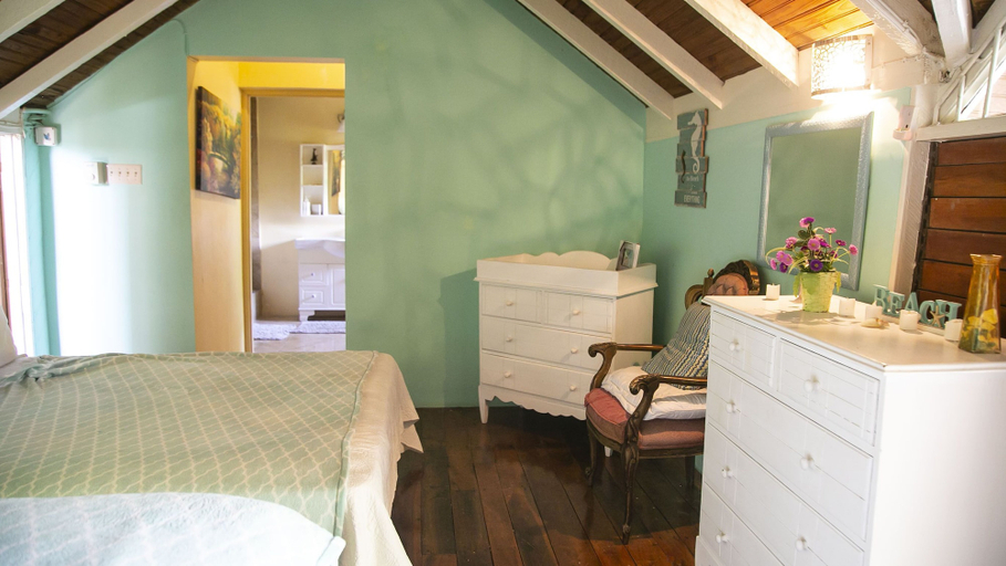 Bedroom 2, Castle Cove-Ocean Front Villa