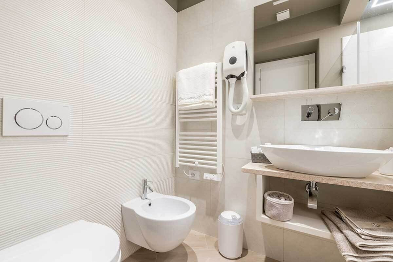 Bathroom 3, Alchimia di Mare, La Spezia