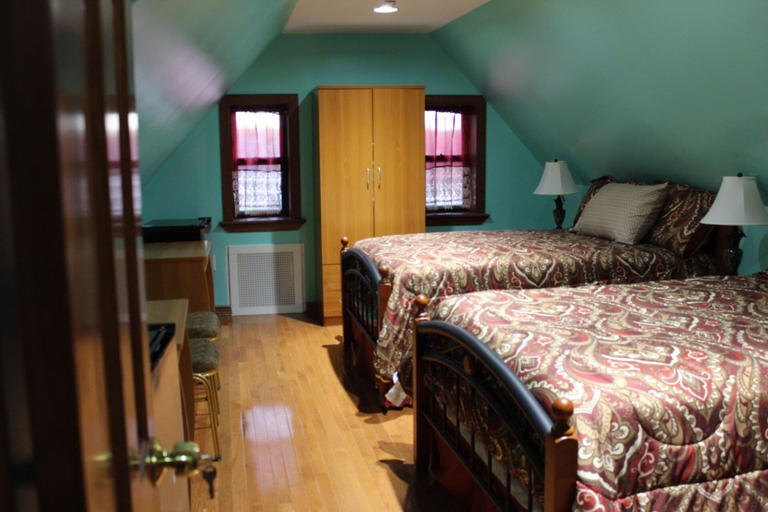Bedroom 2, East 42nd Mansion, New York