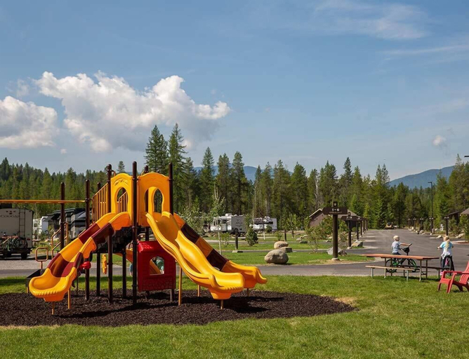 Family & Kids, West Glacier Cabin Village, Flathead