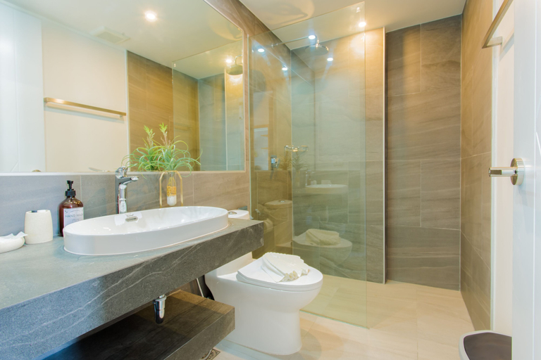 Bathroom, The Vibe Deluxe 4, Phuket Island