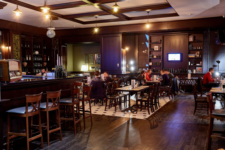 Food & Drinks 5, Central Plaza, Piatra-neamt