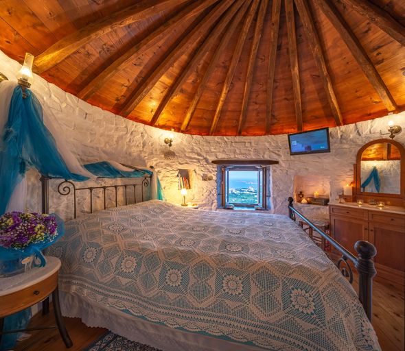 Bedroom 3, Anemomylos-Windmill, South Aegean