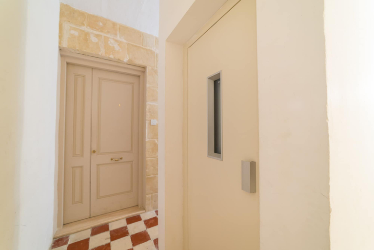 Others 4, AF - Casa Rooms
