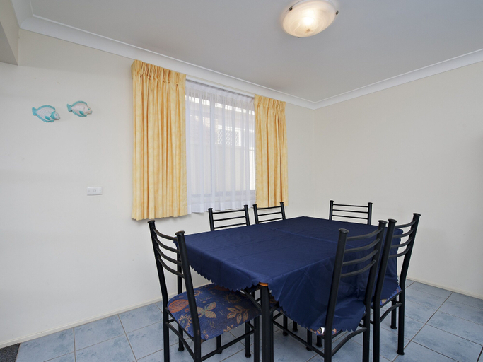 Others 4, The Breakers, 16B Government Road, Port Stephens