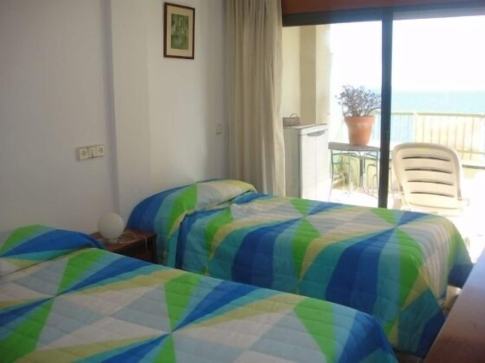 Bedroom 3, Apartamento Super Beach 8D, Girona