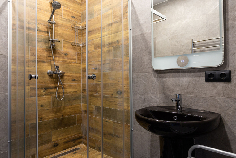 Bathroom 4, Apartment on Tyulenina 4-23, Sankt-Peterburg gorsovet
