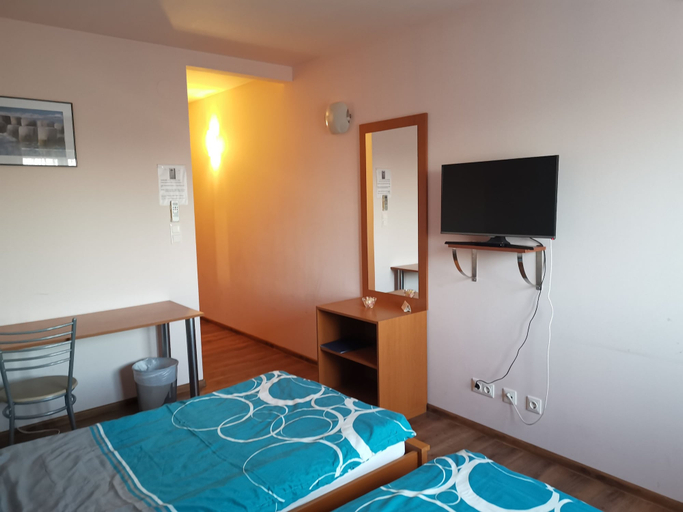 Bedroom 3, Hotel & Tenniscenter Khail, Wien Umgebung