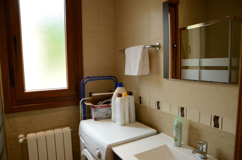 Bathroom, El Rincón de Limés, Asturias