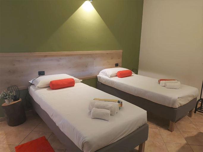 Bedroom 3, Bnbook - La Corte di Gallarate, Varese
