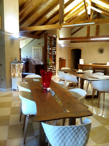 Food & Drinks 5, Vallarom, Trento