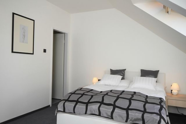 Bedroom 3, Hotel Arkadia, Pécs