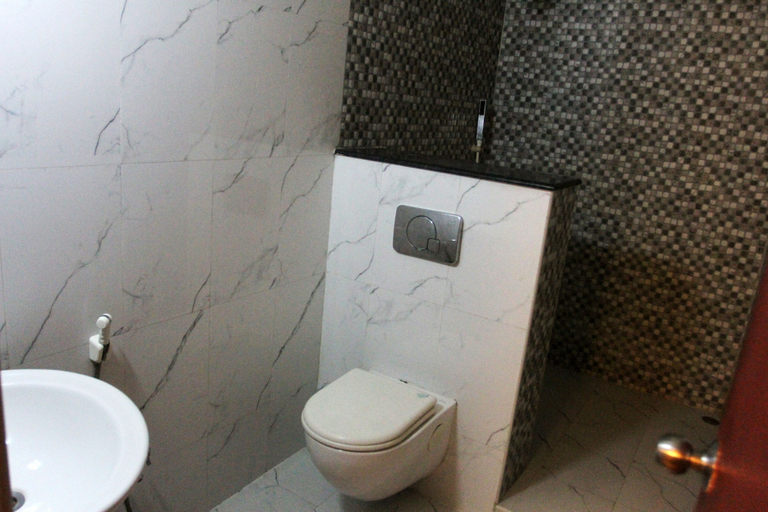 Bathroom, Ganesh Meridian, Sivaganga