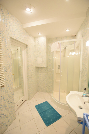 Bathroom 4, Elegant Apartment Universitas, Warsaw