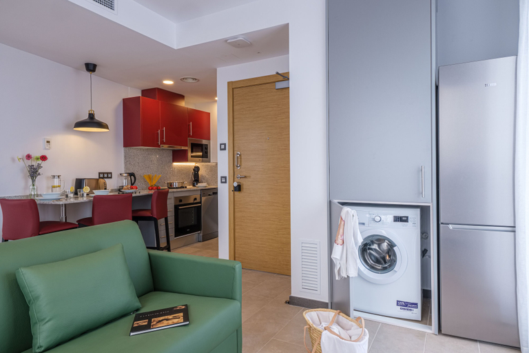 Others 5, Apartaments Reial 1, Tarragona