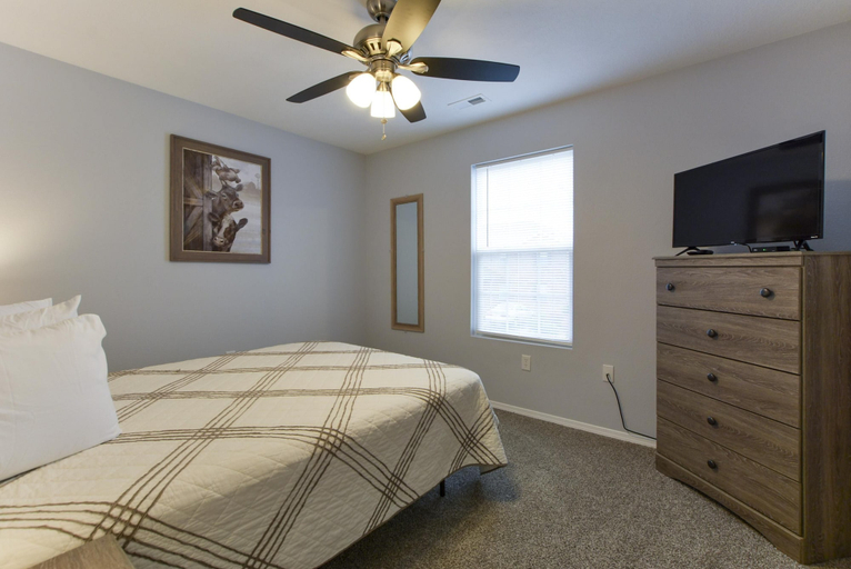 Bedroom 2, Western Comfort, Taney