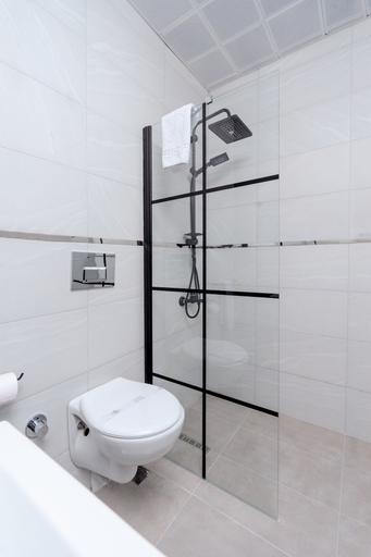 Bathroom 5, Melanj Airport Hotel, Arnavutkoy