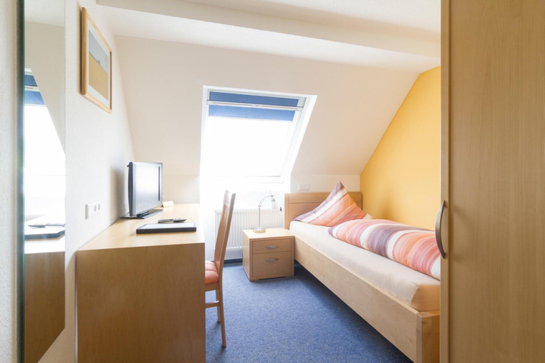 Bedroom 3, Landgasthof Birkel, Ansbach