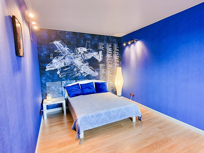 Bedroom, LikeHomeAparts with aeroplane, Sankt-Peterburg gorsovet