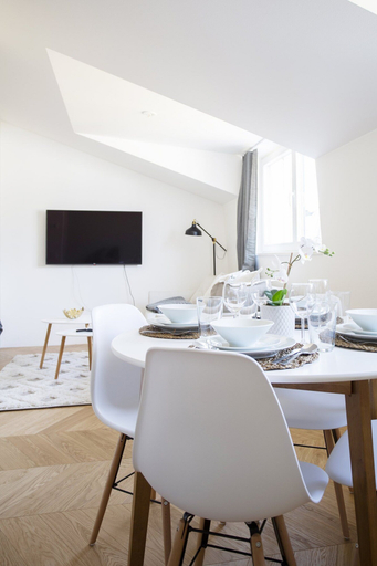 Others 5, Charming Modern Penthouse in Ullanlinna, Uusimaa
