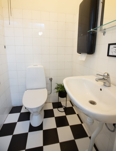 Bathroom 3, Systrar & Bönor Bed & Breakfast, Trelleborg