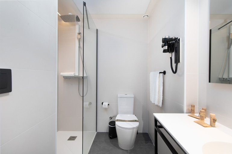 Bathroom 4, Arena Zone Hotel, Valencia