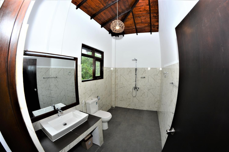 Bathroom 3, Ashansa Lagoon Resort, Tangalle