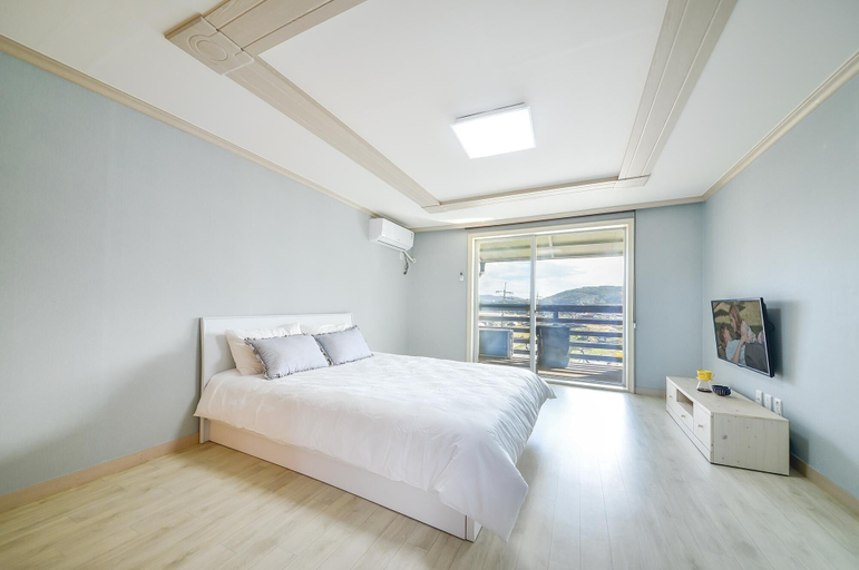Bedroom 3, Gyeongju Atene Pension, Gyeongju