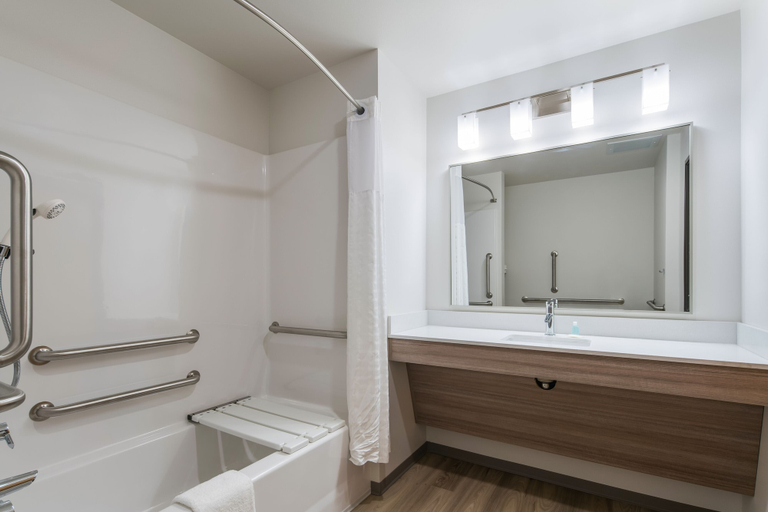 Bathroom 4, WoodSpring Suites Tacoma - Lakewood, Pierce