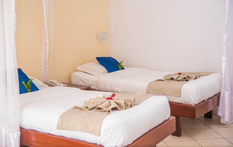 Bedroom 3, Nyali Beach Holiday Resort, Nyali